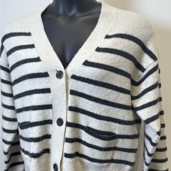 UNIQLO Striped Wool Blend Cardigan (Women’s Large) - Picture 1 of 8